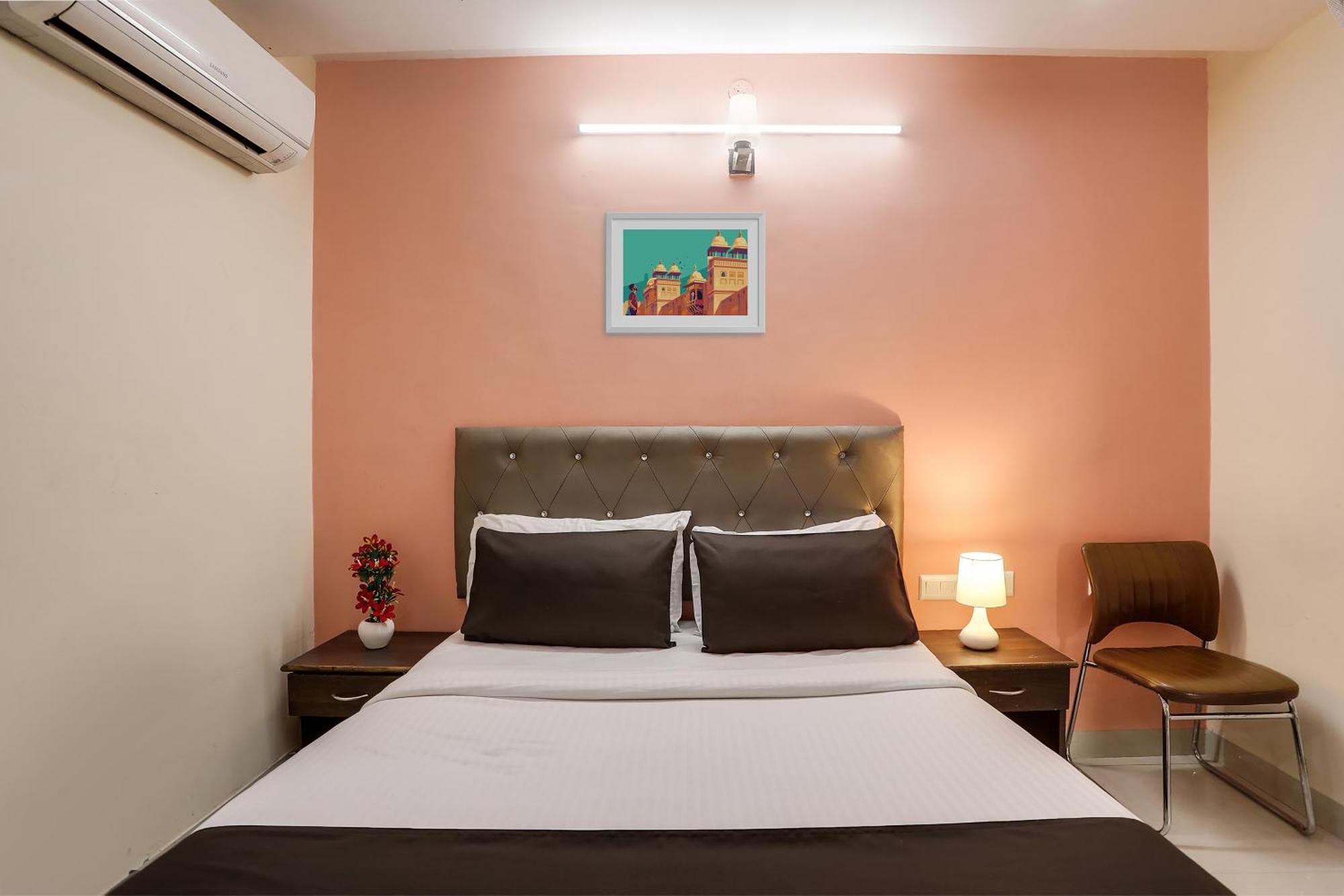 Super Collection O Lotus Grand Near Secunderabad Railway Station Secundurabad Exterior foto