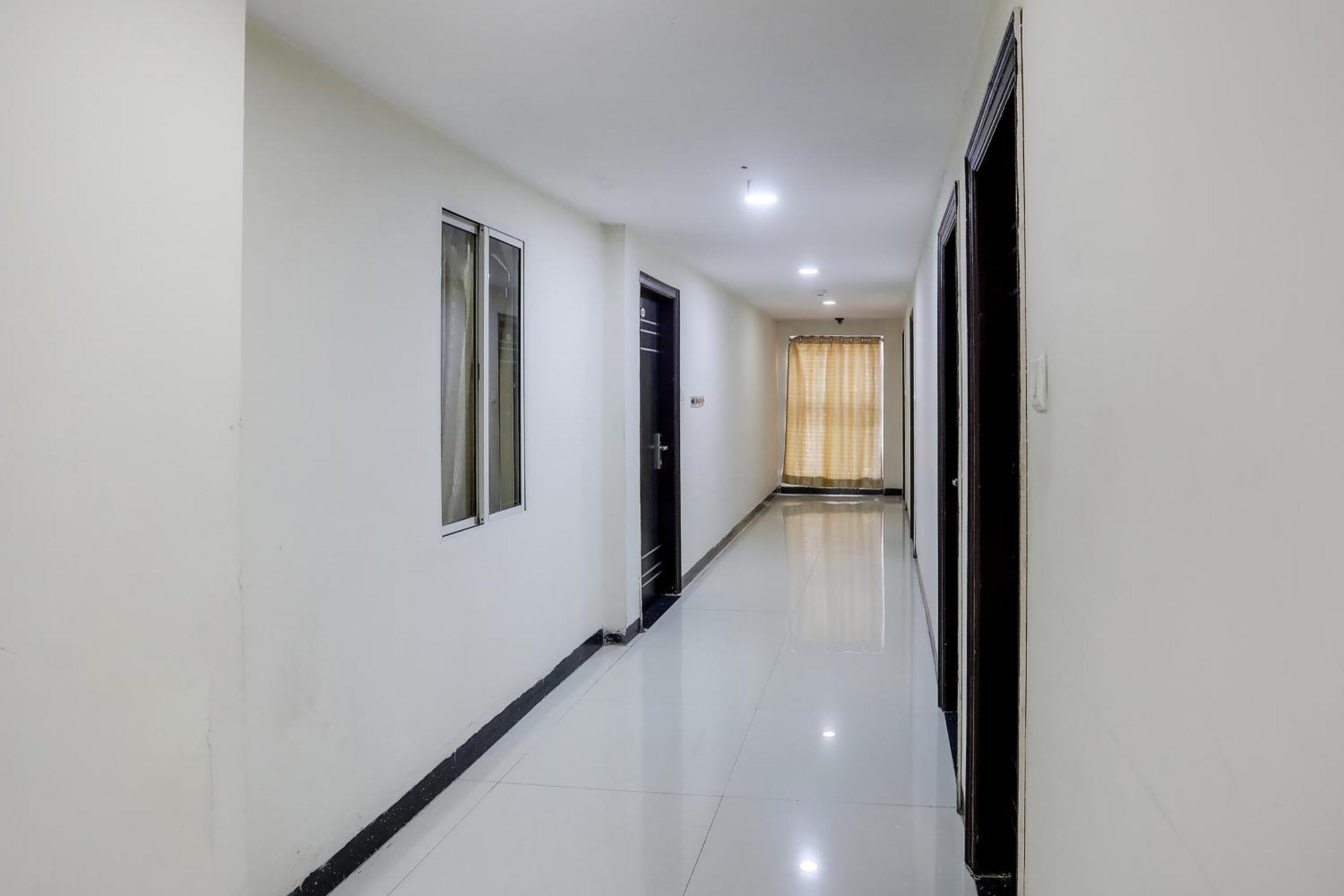 Super Collection O Lotus Grand Near Secunderabad Railway Station Secundurabad Exterior foto