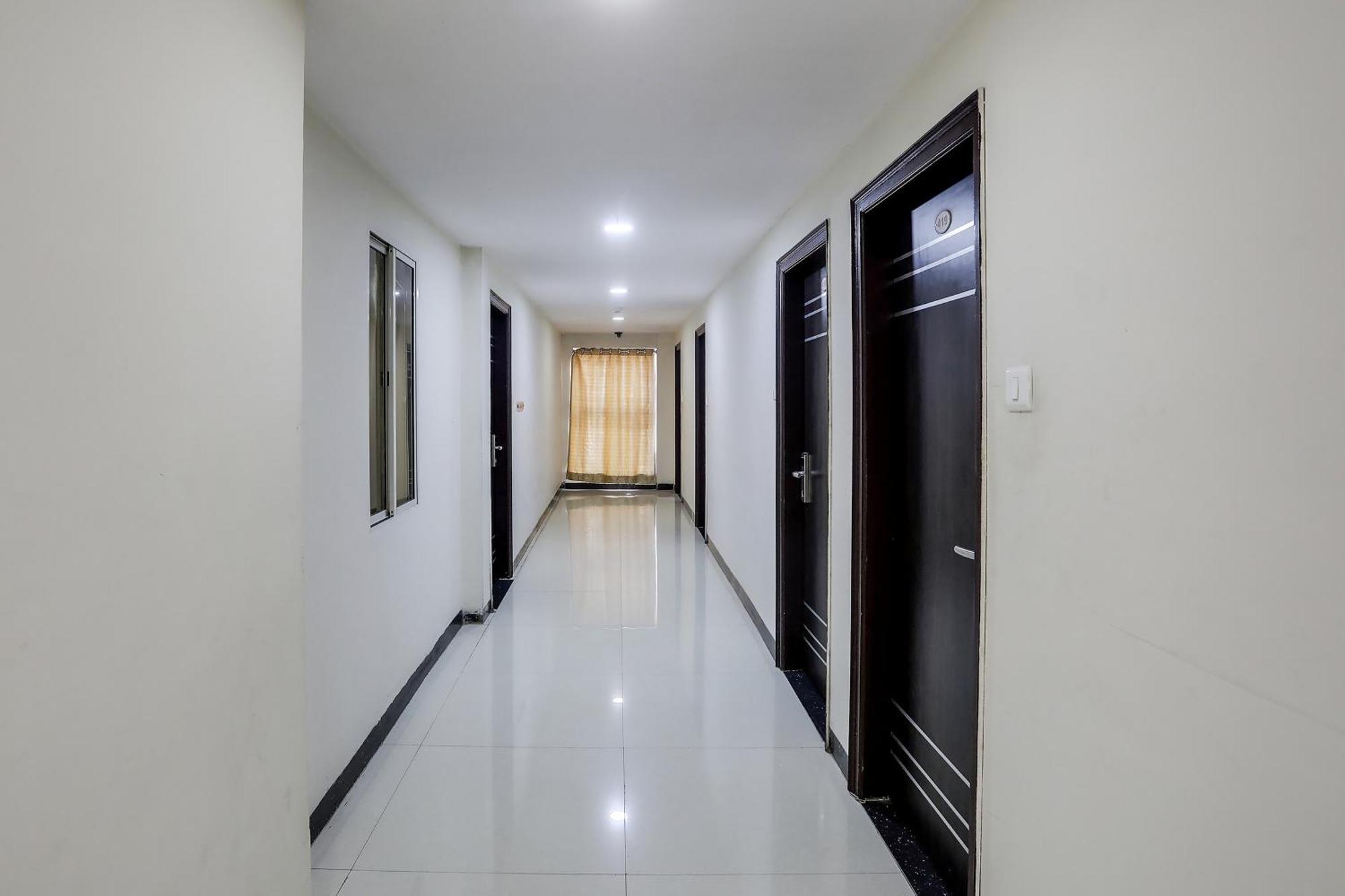 Super Collection O Lotus Grand Near Secunderabad Railway Station Secundurabad Exterior foto